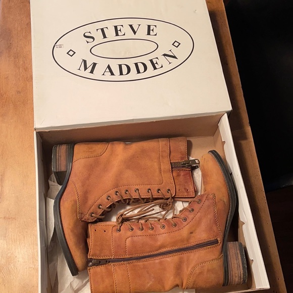 Steve Madden Shoes - ✨FLASH SALE✨ Steve Madden Batell Boots